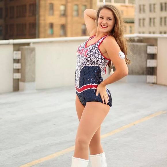 Meet your Posher, Marigrace - Picture 1 of 1